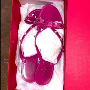 Valentino rock stud sandal 💖